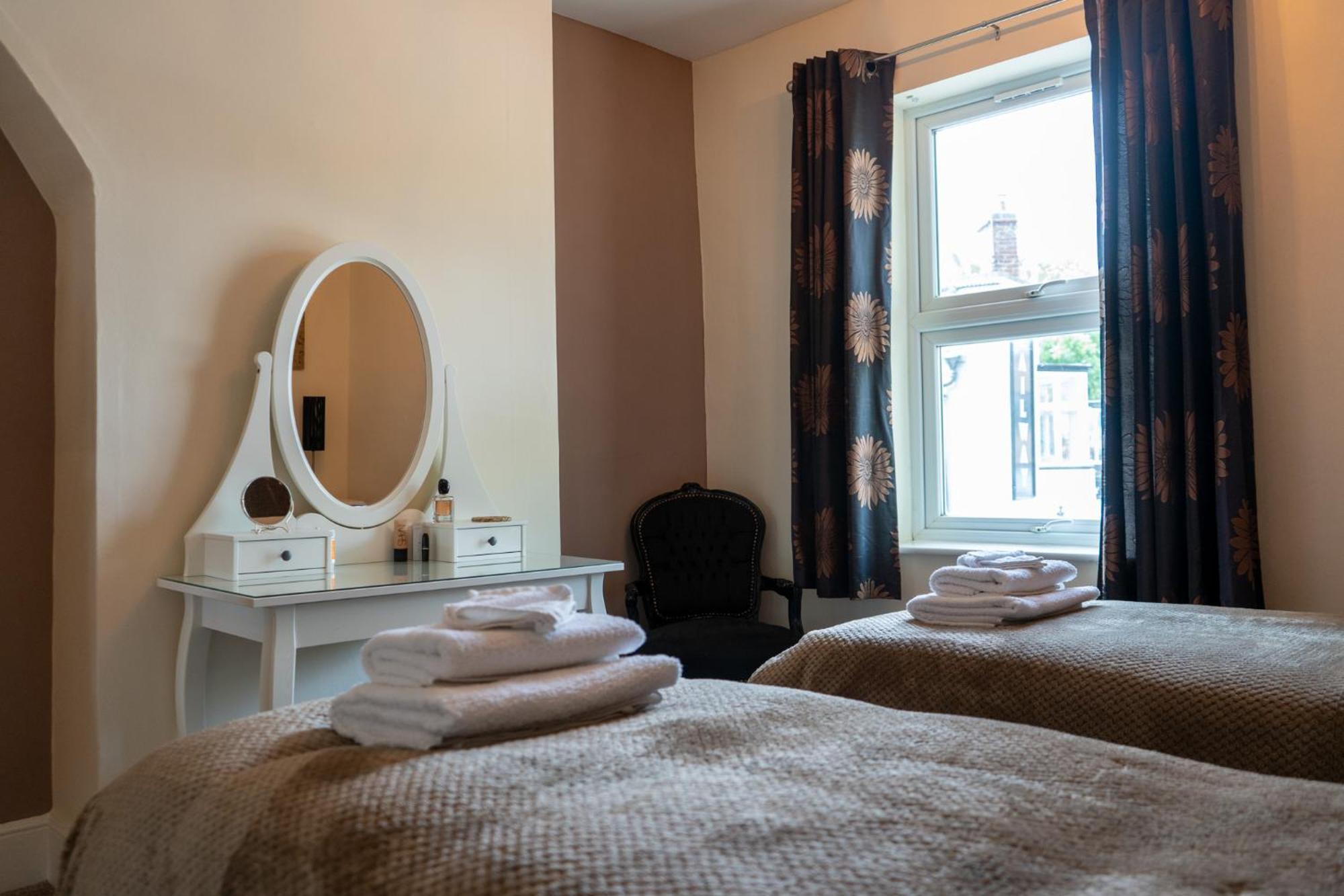 فيلا The Plumb Townhouse In Warwick Centre المظهر الخارجي الصورة